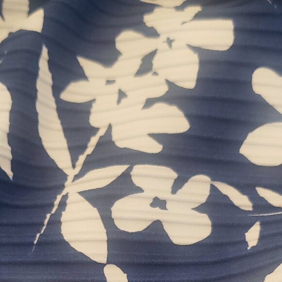 Heat Blue and White Flower Print Tankini Top - Picture 4 of 6